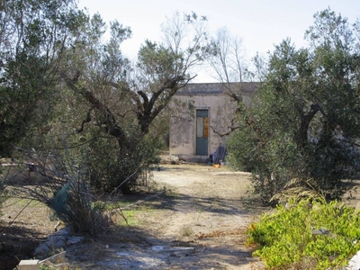 Terreno Residenziale in vendita a Ugento via Marina, 335