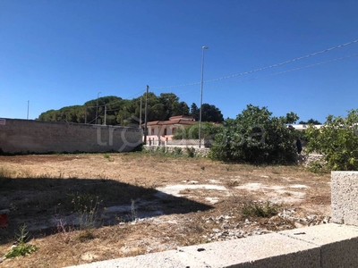 Terreno Residenziale in vendita a Uggiano la Chiesa strada Comunale Uggiano Casamassella, 76