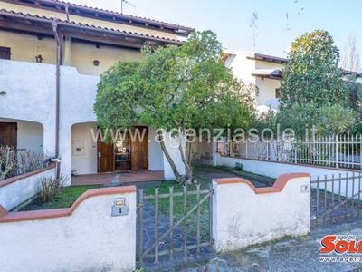 Villa a Schiera in affitto a Comacchio viale Grecia, 4