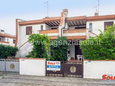 Villa a Schiera in affitto a Comacchio viale Somalia, 18