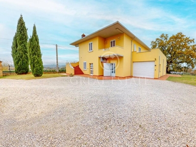 Prestigiosa villa di 351 mq in vendita Marciano della Chiana, Italia
