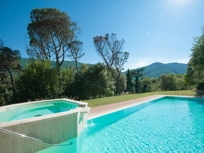 Agriturismo 'Pilari Appartamento Tabaccaia' con vista sulle montagne, piscina in comune e Wi-Fi
