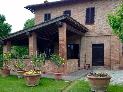 Lovely Tuscan Country House