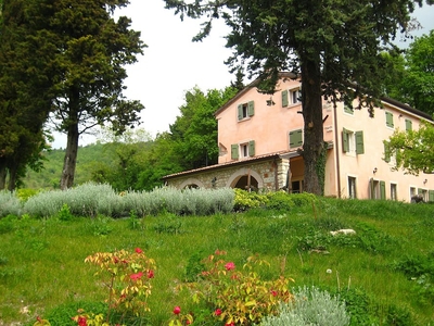 Villa elegante con ampio giardino sulle colline di Verona