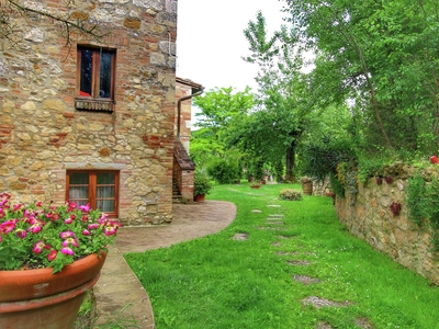 Villa d'epoca a Montepulciano, dotata di piscina