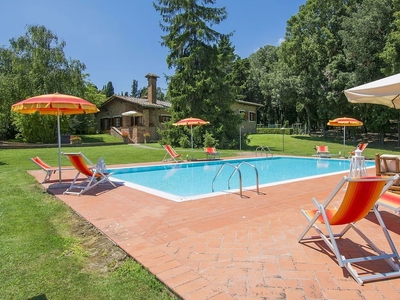 Villa indipendente con Wifi, piscina privata, Tv, balcone, parcheggio, vicino San Gimignano
