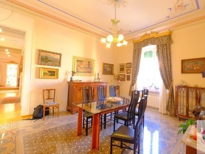 Appartamento in Vendita a Savona Via Famagosta