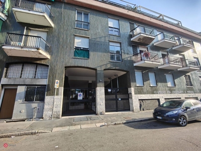 Appartamento in Vendita in Via Caltagirone 12 a Milano