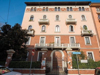 Appartamento in Vendita in Via Gabriele Falloppio 5 a Milano