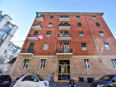 Appartamento in Vendita in Via Giovanni Emanuel 10 a Torino