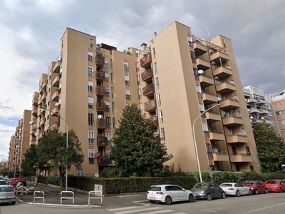 Appartamento in Via Augusto Vera 39, Roma, 5 locali, 99 m², 2° piano