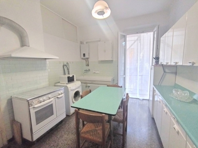 Appartamento in VIA CAVALLI, Genova, 5 locali, 1 bagno, 60 m²