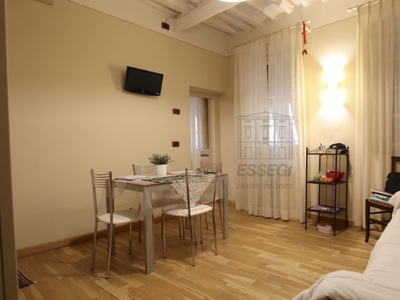 Appartamento in Via delle Trombe 6, Lucca, 12 locali, 4 bagni, 150 m²