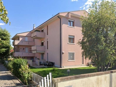 Appartamento in Via Granatieri di Sardegna, Treviso, 6 locali, 2 bagni