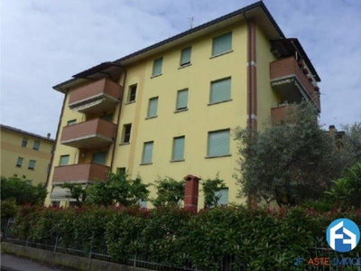 Appartamento in Via Pier Paolo Pasolini, Cadelbosco di Sopra, 5 locali