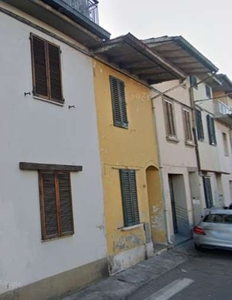 Appartamento in VIA SAN GIUSTO 104, Prato, 7 locali, 2 bagni, 120 m²
