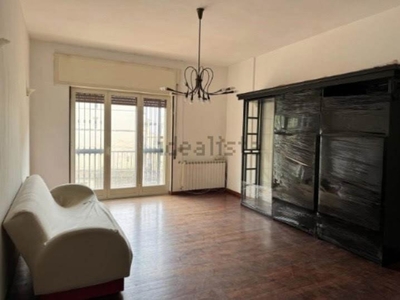 Bilocale a Napoli, 2 bagni, 95 m², 2° piano, ascensore in vendita