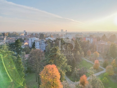 Casa indipendente in Via Giuseppe Mazzini, Vimercate, 8 locali, 330 m²