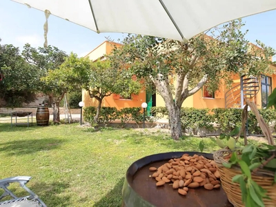 Casa vacanze 'Ciumara West' con terrazza privata, Wi-Fi e aria condizionata