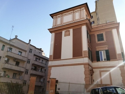 Monolocale in Via Cirene, Roma, 1 bagno, 56 m², seminterrato