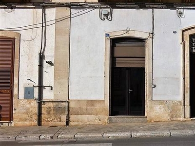 Negozio a Martina Franca, 1 locali