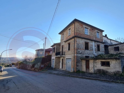 Palazzo in Via Casanuova, Monte San Giovanni Campano, 6 locali, 235 m²