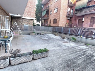 Quadrilocale in Via Giovanni Battista Gisleni, Roma, 2 bagni, 147 m²