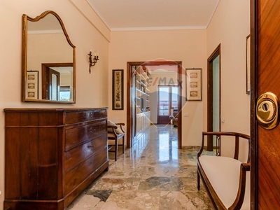 Quadrilocale in Via Vittorio Montiglio, Roma, 2 bagni, 146 m²