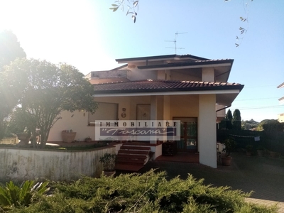 Vendita Casa Indipendente in MASSAROSA