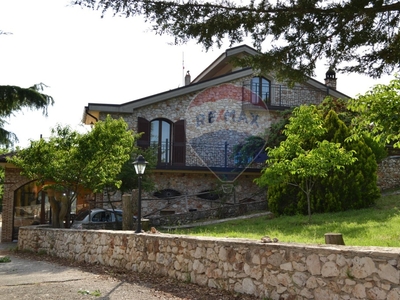 Villa in Contrada passaturo, San Giovanni Rotondo, 30 locali, 4 bagni