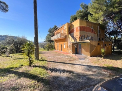 Villa in Localita Santa Lucia, Vieste, 20 locali, 10 bagni, 440 m²