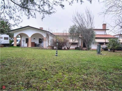Villa in Vendita in Via Pietro Gobetti a Concordia Sagittaria