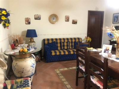 Villa in Vendita in Viale San Francesco a Campofelice di Roccella