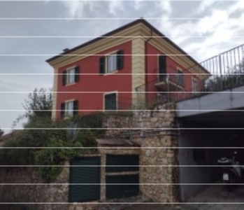 Villa in Via della Lobbia 19, La Spezia, 8 locali, 2 bagni, garage