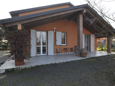 Villa singola in Frazione castione dei marchesi, Fidenza, 10 locali