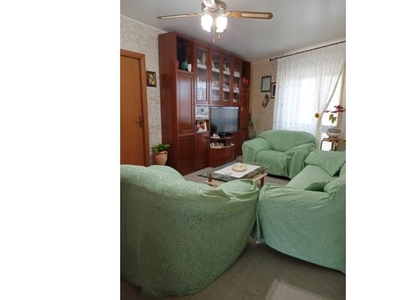 Appartamento in vendita a Fiumefreddo di Sicilia, Via Badalà 58