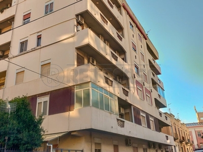 Appartamento in Affitto a Messina, 750€, 140 m²