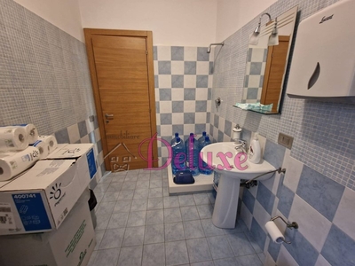 Appartamento in Vendita a Macerata, zona Semicentrale, 148'000€, 158 m²