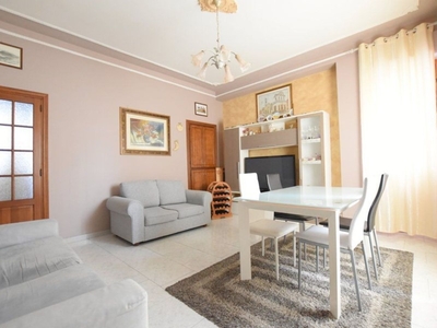 Appartamento in Vendita a Sassari, 110'000€, 125 m²