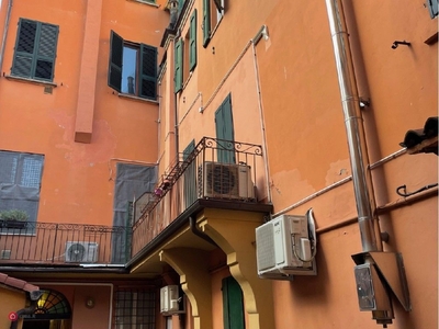 Appartamento in Vendita in Via del Borgo di San Pietro 11 a Bologna