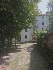 Appartamento in Vendita in a Tizzano Val Parma