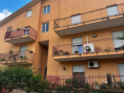 Appartamento in Vendita in Via Aquino a Palermo