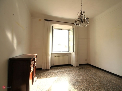 Appartamento in Vendita in Via della Cella 10 a Genova