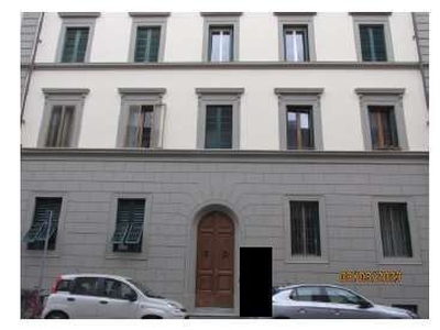 Appartamento in Vendita in Via Francesco Puccinotti 27 a Firenze