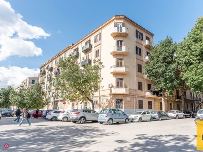 Appartamento in Vendita in Via Giordano Alfonso a Palermo