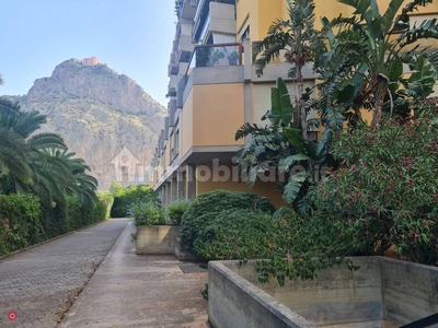 Appartamento in Vendita in Via Imperatore Federico a Palermo
