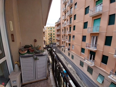 Appartamento in Vendita in Via Montello a Genova