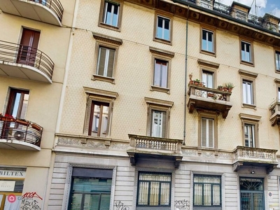 Appartamento in Vendita in Via San Gregorio 49 a Milano