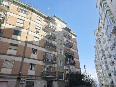 Appartamento in Vendita in Via Saverio Gatto a Napoli