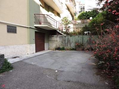 Appartamento in Vendita in Viale Villini Rollino a Genova